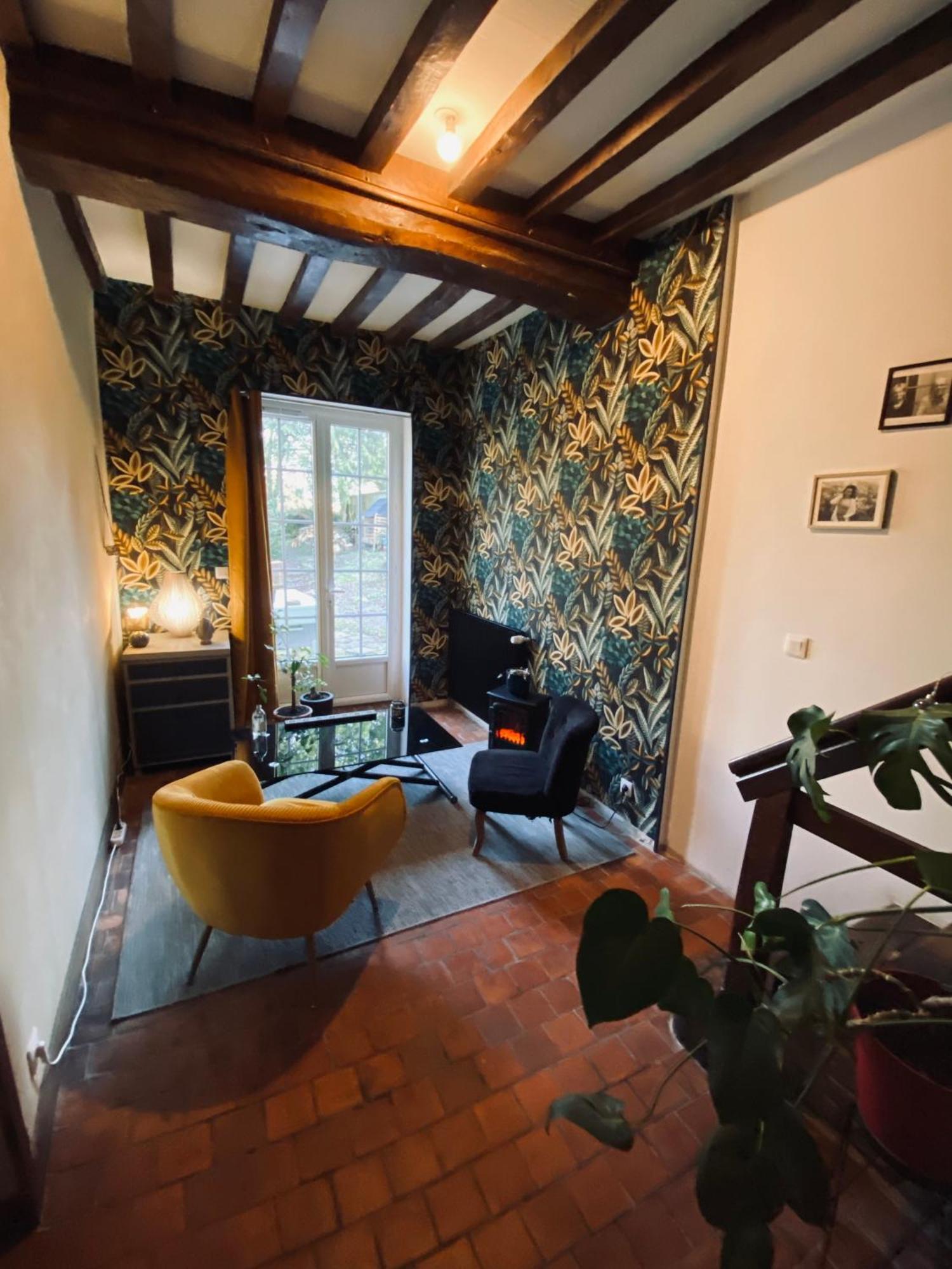 Chambre Hotes Montpinchon エクステリア 写真
